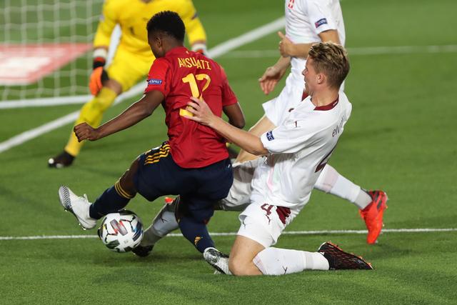 欧冠变成踢胳膊大赛 中超国安有话想说