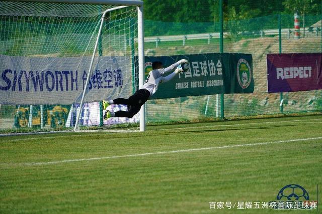 郭艾伦继续穿13号 广州队称赞他是年轻人榜样